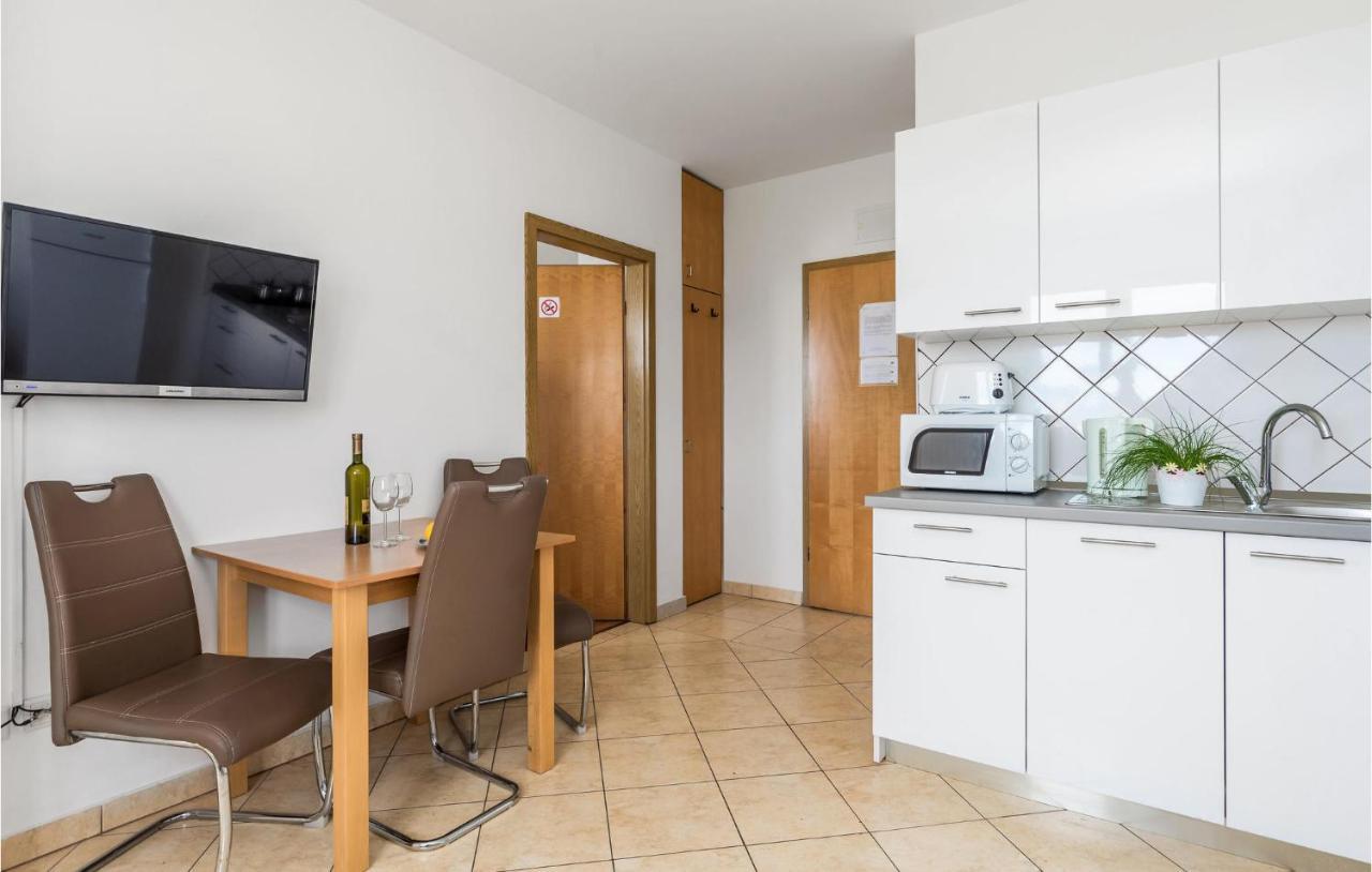 Nice Apartment In Volosko With Kitchen Esterno foto
